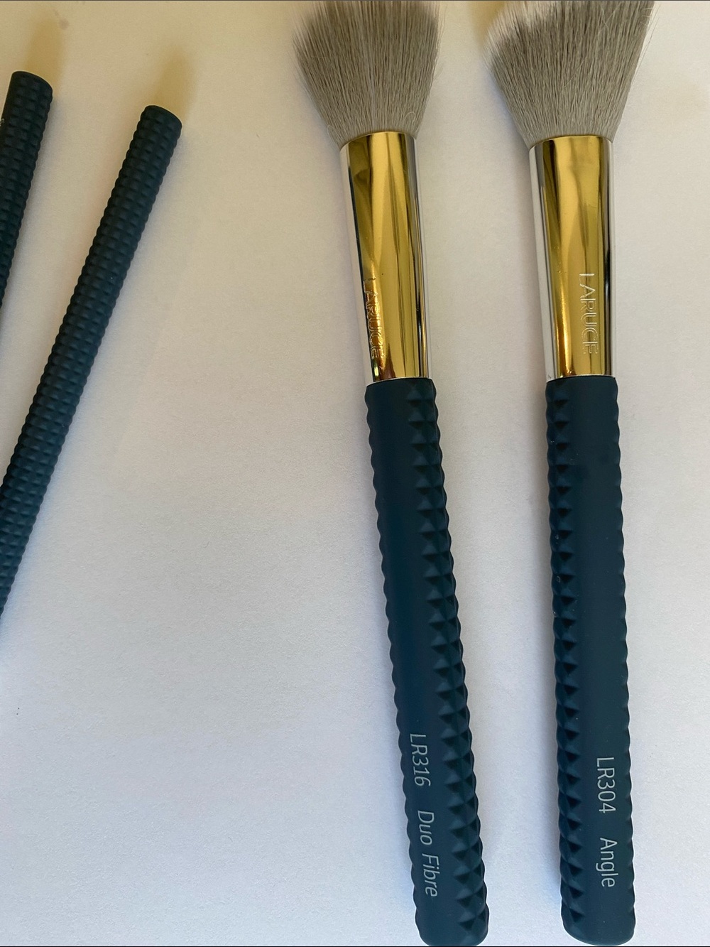 Laruce Premium Navy Blue Face & Eye Makeup Brush Set by laruce new without tags - Picture 4 of 13